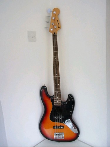 String electric bass guitar - 4-string,